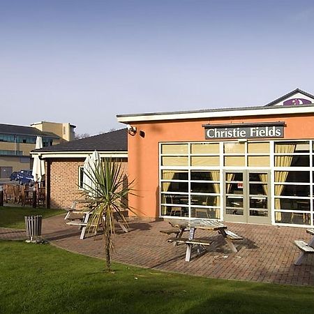 Premier Inn Manchester West Didsbury Esterno foto