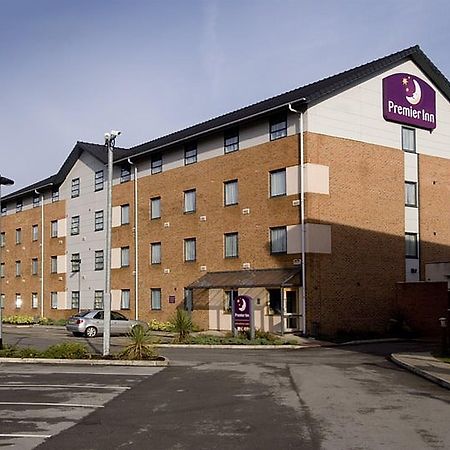 Premier Inn Manchester West Didsbury Esterno foto