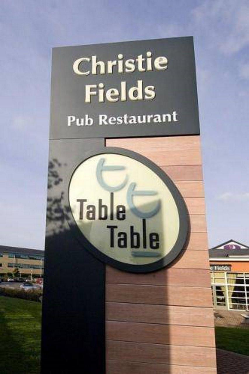 Premier Inn Manchester West Didsbury Esterno foto